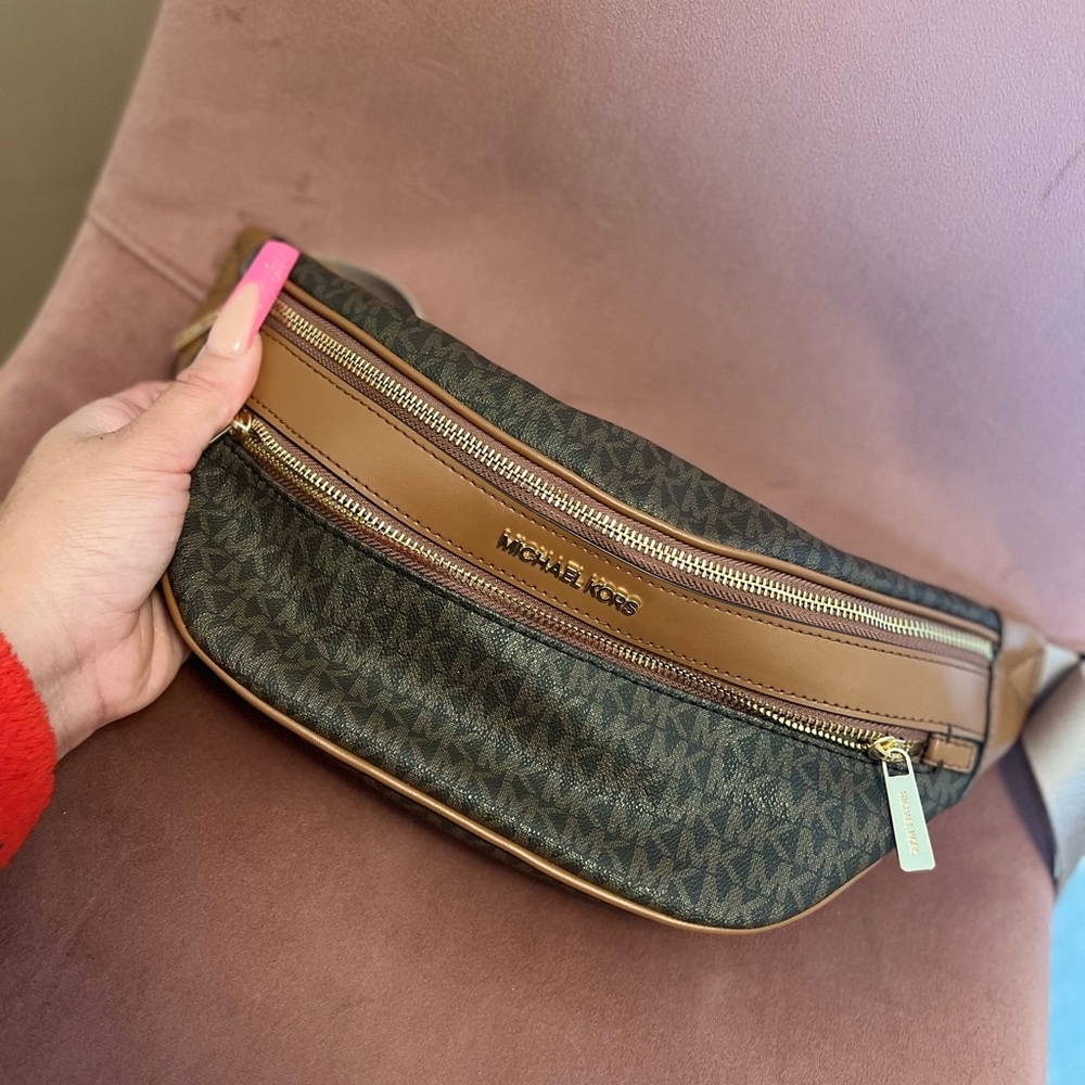Michael Kors signature Fanny pack